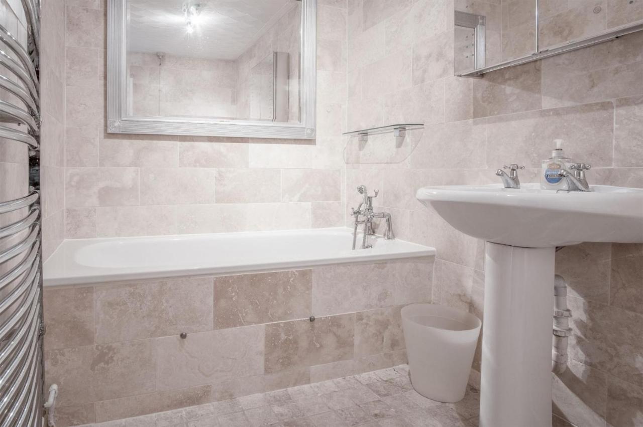 Captains Walk - 4 Bedroom Apartment - Saundersfoot Exterior foto